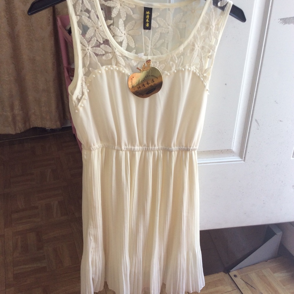 Women lace white dress